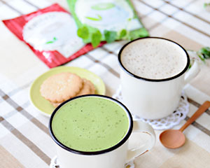 お湯を注いてまぜるだけでかんたんカフェタイム。